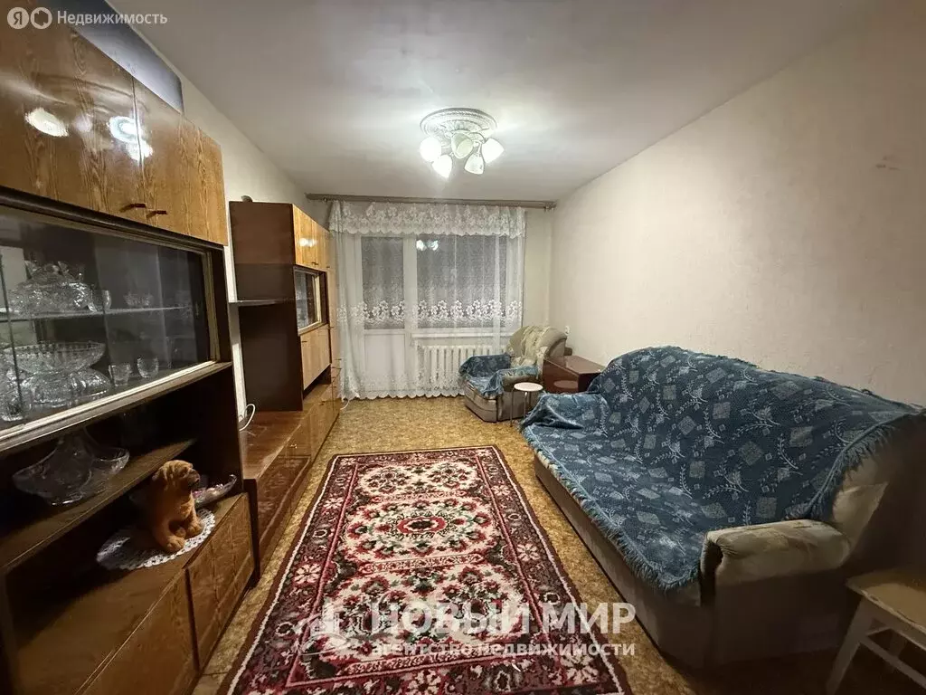 Квартира-студия: Бор, посёлок Октябрьский, улица Победы, 16 (45.2 м) - Фото 2