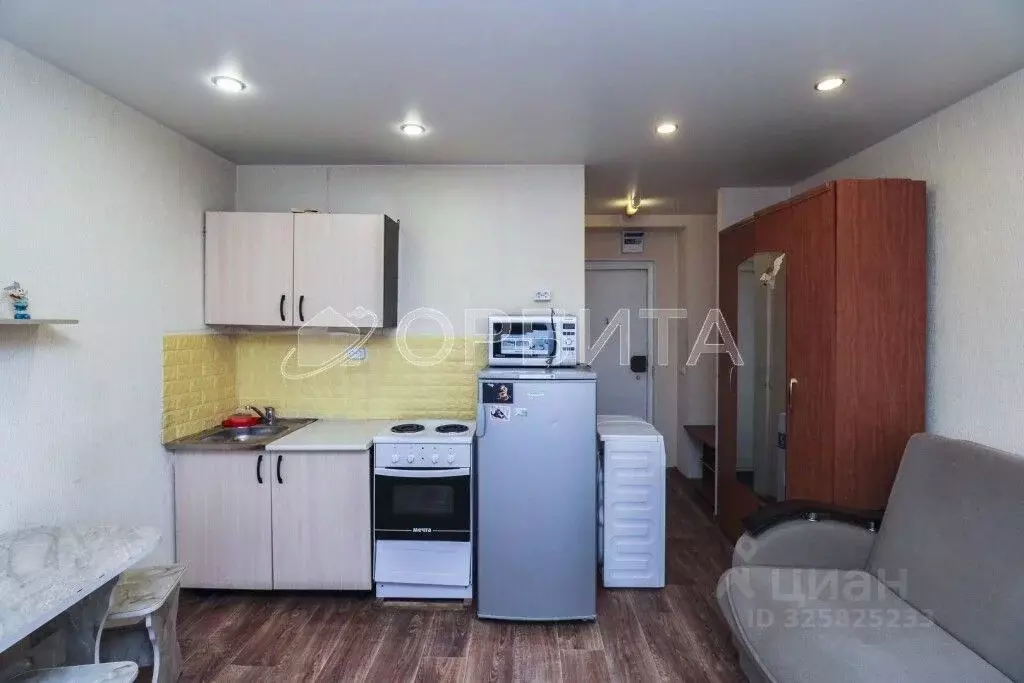 Студия Тюменская область, Тюмень ул. Мельникайте, 113 (18.0 м) - Фото 2