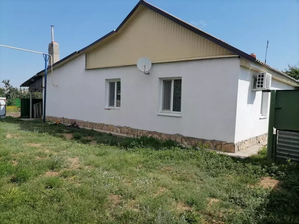 Дома в липовке. Большой дом в село Степное