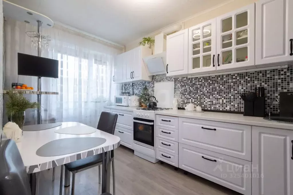 3-к кв. Калининградская область, Калининград Балтийское ш., 108 (65.1 ... - Фото 1