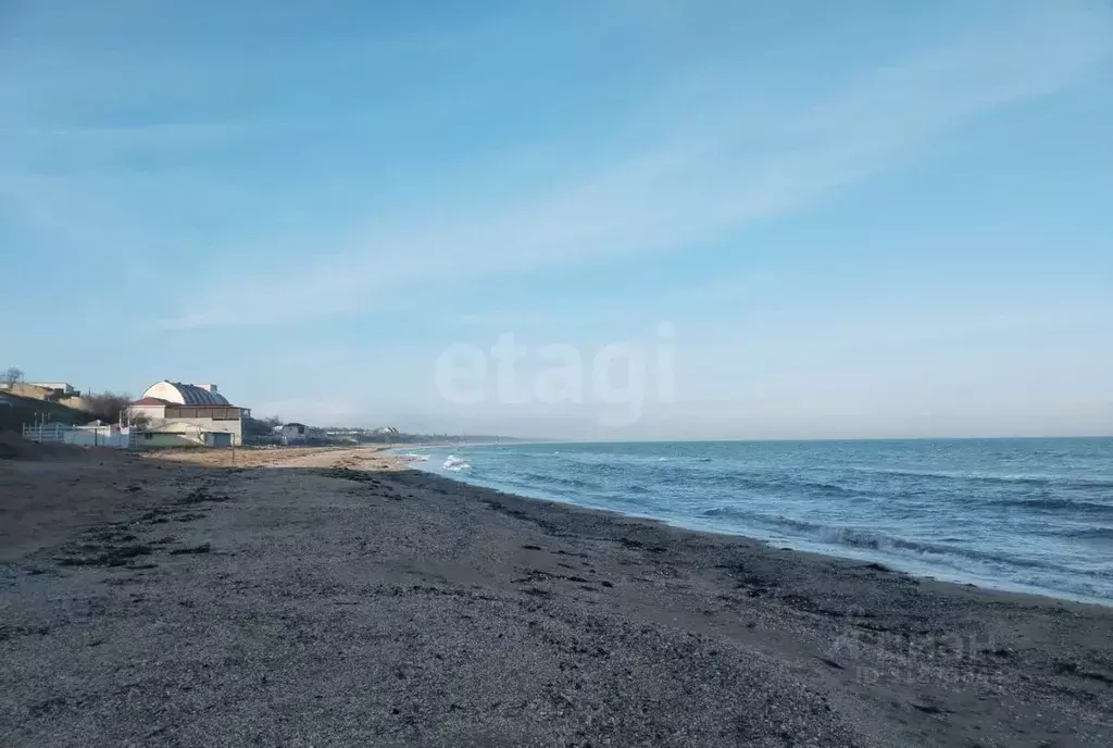 Участок в Крым, Ленинский район, Семисотское с/пос, с. Каменское ул. ... - Фото 0