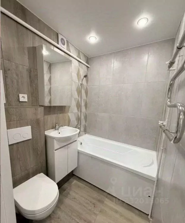 2-к кв. Иркутская область, Иркутск ул. Трилиссера, 38 (44.8 м) - Фото 1