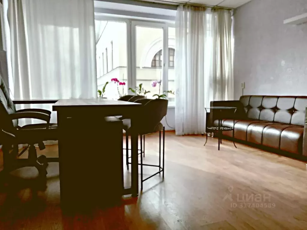 Офис в Свердловская область, Екатеринбург ул. 8 Марта, 70 (24 м) - Фото 1