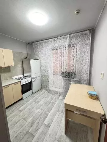 1-к. квартира, 32 м, 8/9 эт. - Фото 0