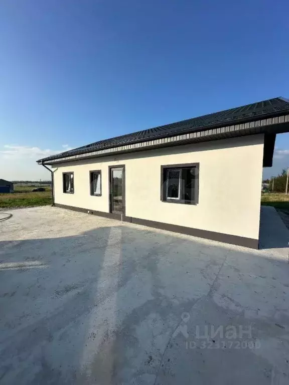 Дом в Калининградская область, Гурьевский муниципальный округ, пос. ... - Фото 1