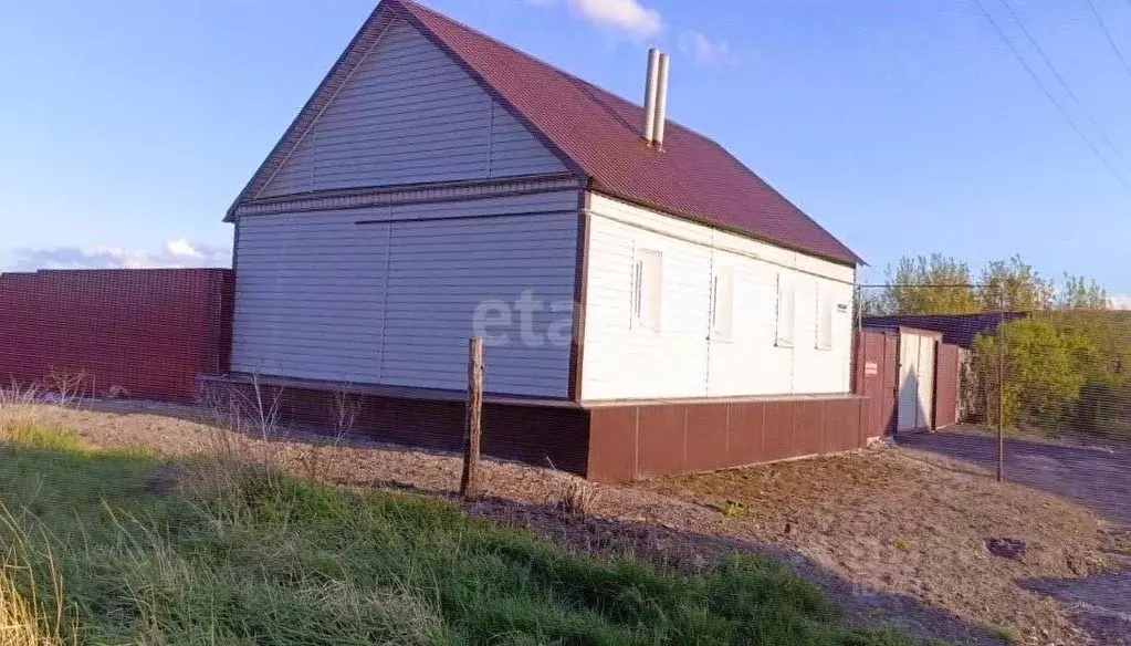 Дом в Белгородская область, Новооскольский городской округ, с. ... - Фото 0