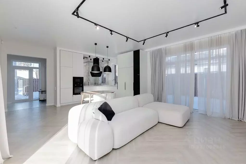 Дом в Свердловская область, Сысертский муниципальный округ, пос. ... - Фото 1