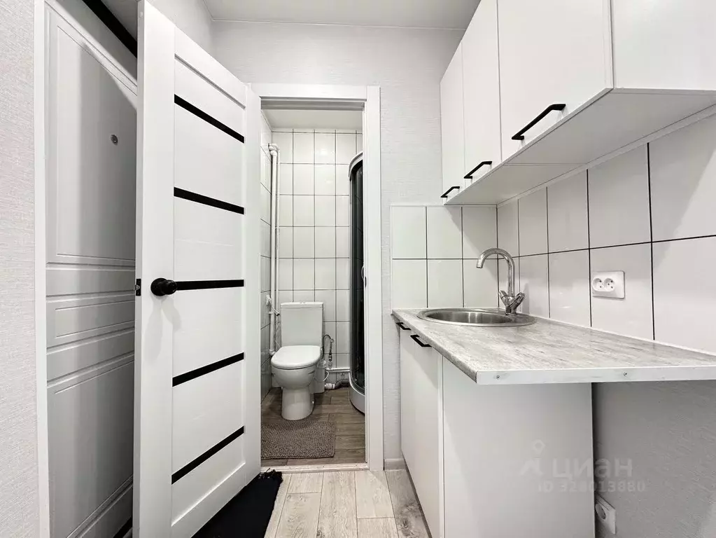 Студия Омская область, Омск ул. Декабристов, 155 (12.0 м) - Фото 1