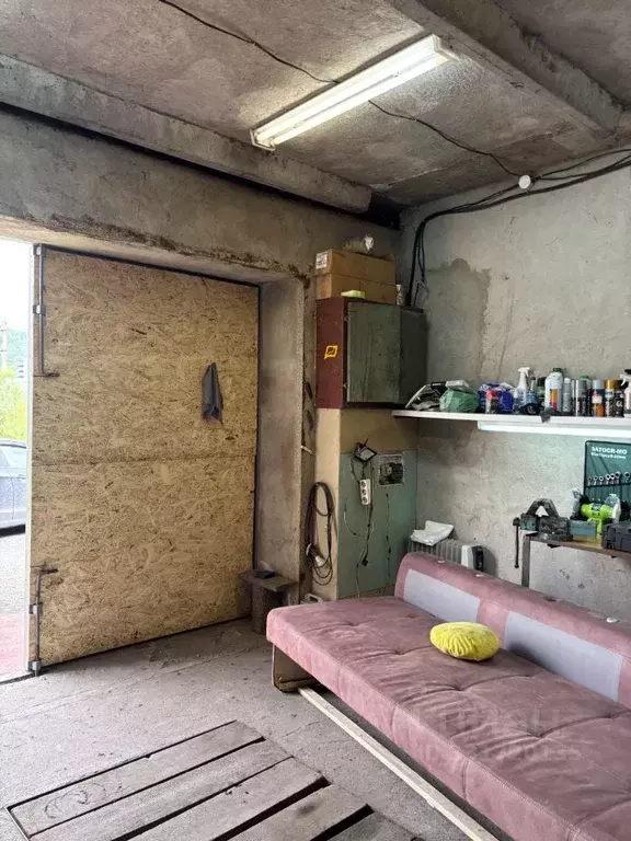 Гараж в Кемеровская область, Междуреченск ГК Район улицы Горького ... - Фото 2