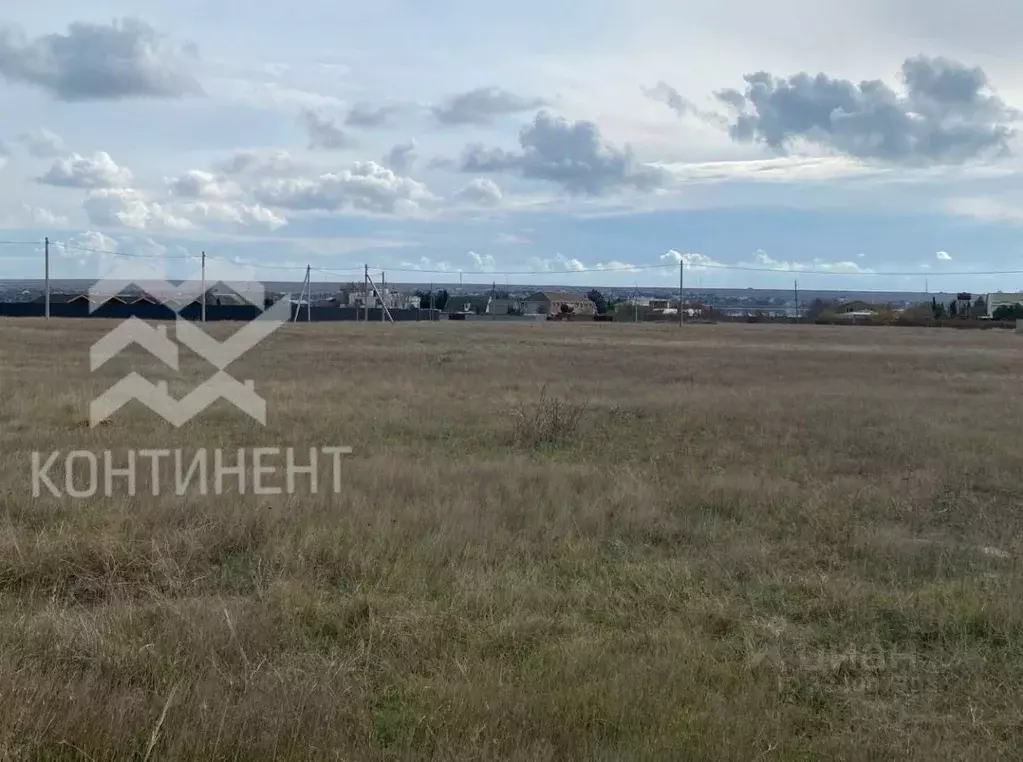 Участок в Крым, Черноморский район, Оленевское с/пос, с. Оленевка, ... - Фото 2