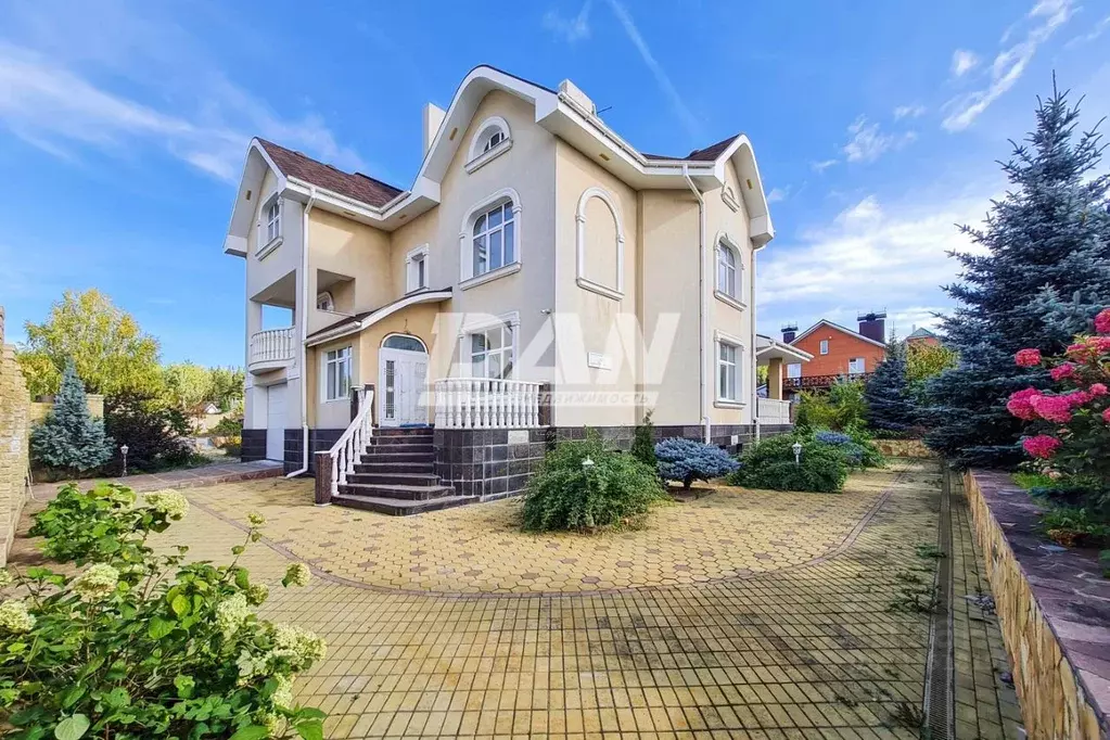 Коттедж в Челябинская область, Миасс Янтарная ул., 1 (593 м) - Фото 1