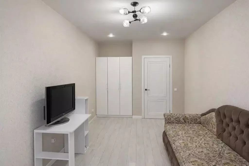 1-к кв. Башкортостан, Уфа бул. Давлеткильдеева, 5 (33.0 м) - Фото 1