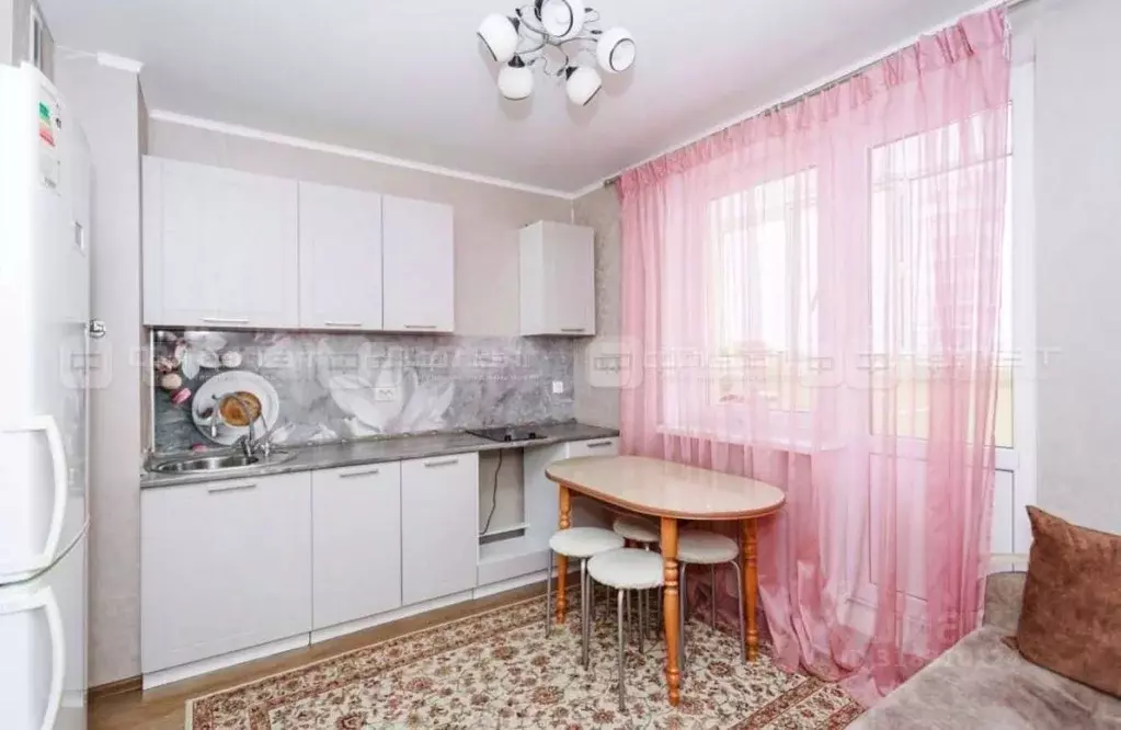 1-к кв. Татарстан, Казань ул. Айрата Арсланова, 8 (42.0 м) - Фото 1