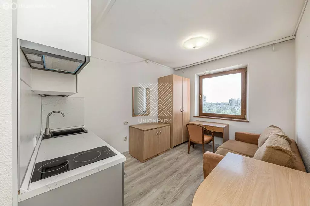 Квартира-студия: Челябинск, улица Молодогвардейцев, 34 (17.6 м) - Фото 0