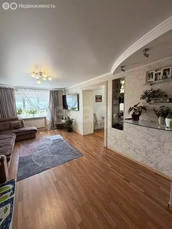 3-комнатная квартира: Белгород, улица Есенина, 32 (79.2 м) - Фото 1