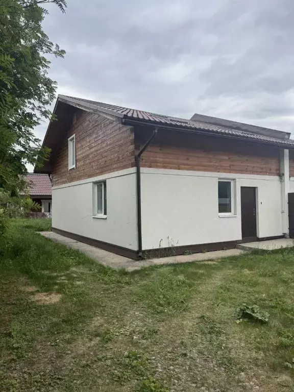 Дом в Красноярский край, Дивногорск городской округ, пос. Манский ул. ... - Фото 1