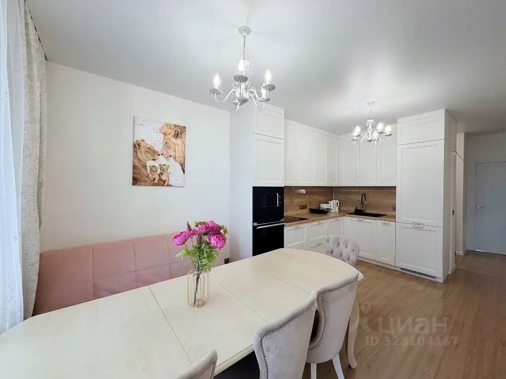 3-к кв. Свердловская область, Екатеринбург бул. Золотистый, 11 (74.0 ... - Фото 2