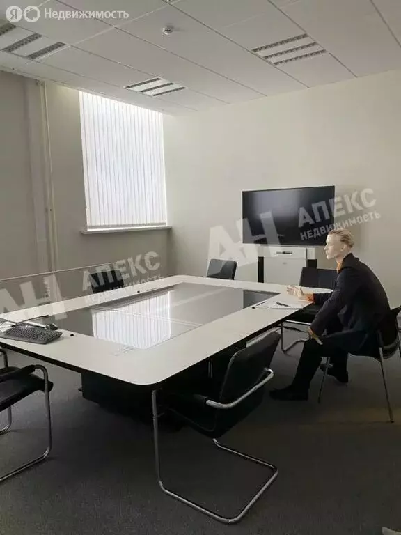 Офис (600 м) - Фото 1