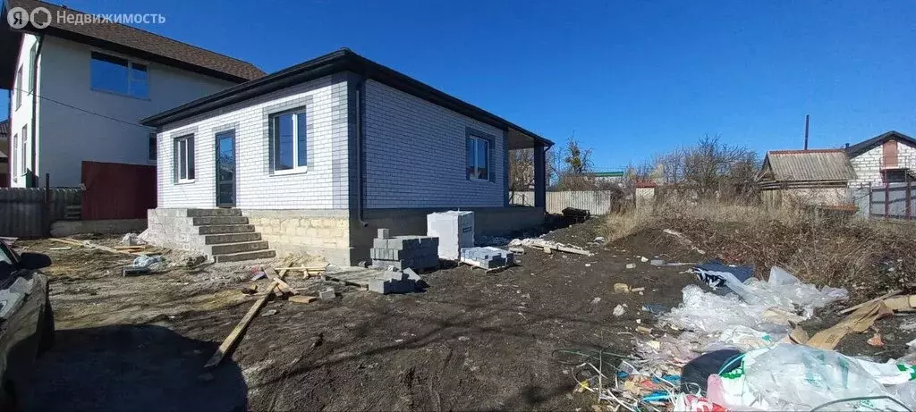 Дом в посёлок Мирный, улица Дом дорожника (105 м) - Фото 2