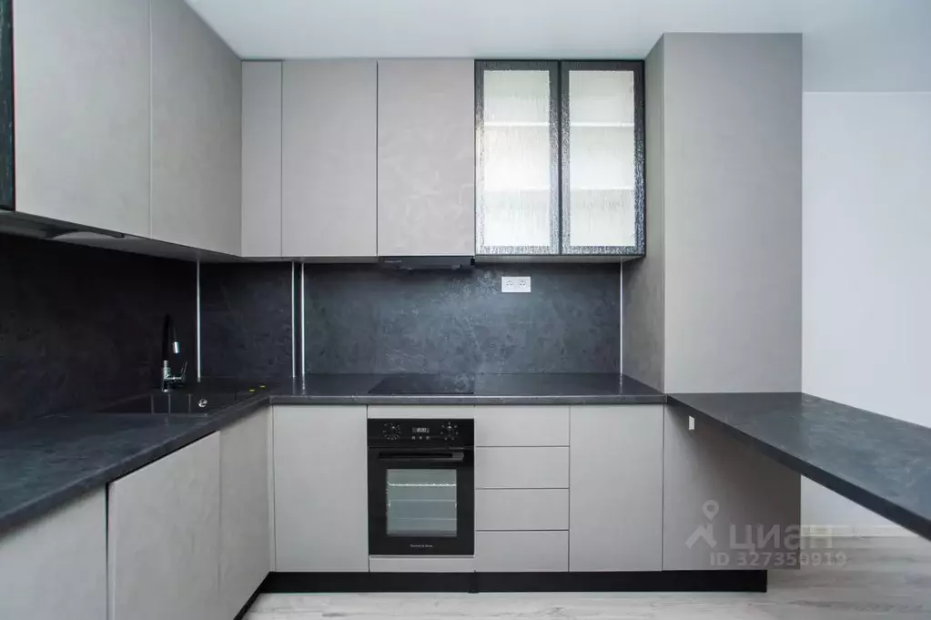 Студия Санкт-Петербург пос. Парголово, ул. Архитектора Белова, 6к5 ... - Фото 1