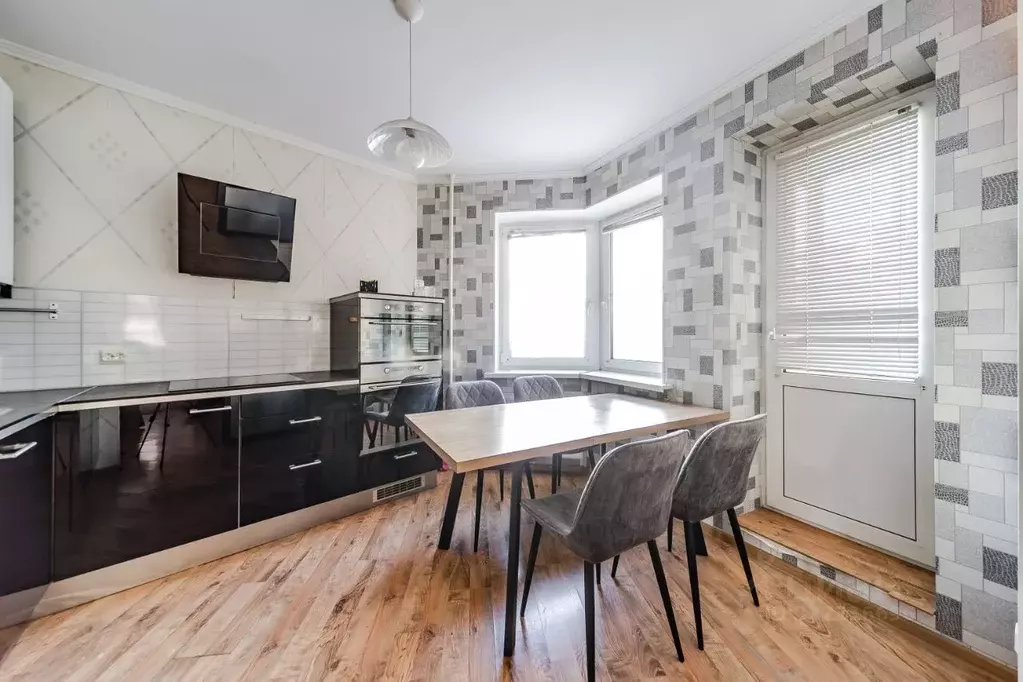 2-к кв. Санкт-Петербург Ленинский просп., 75к1 (91.4 м) - Фото 1