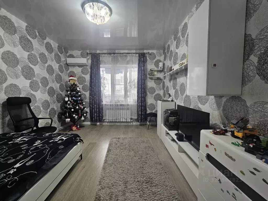 1-к кв. Краснодарский край, Абинск Комсомольская ул., 175к2 (36.9 м) - Фото 1