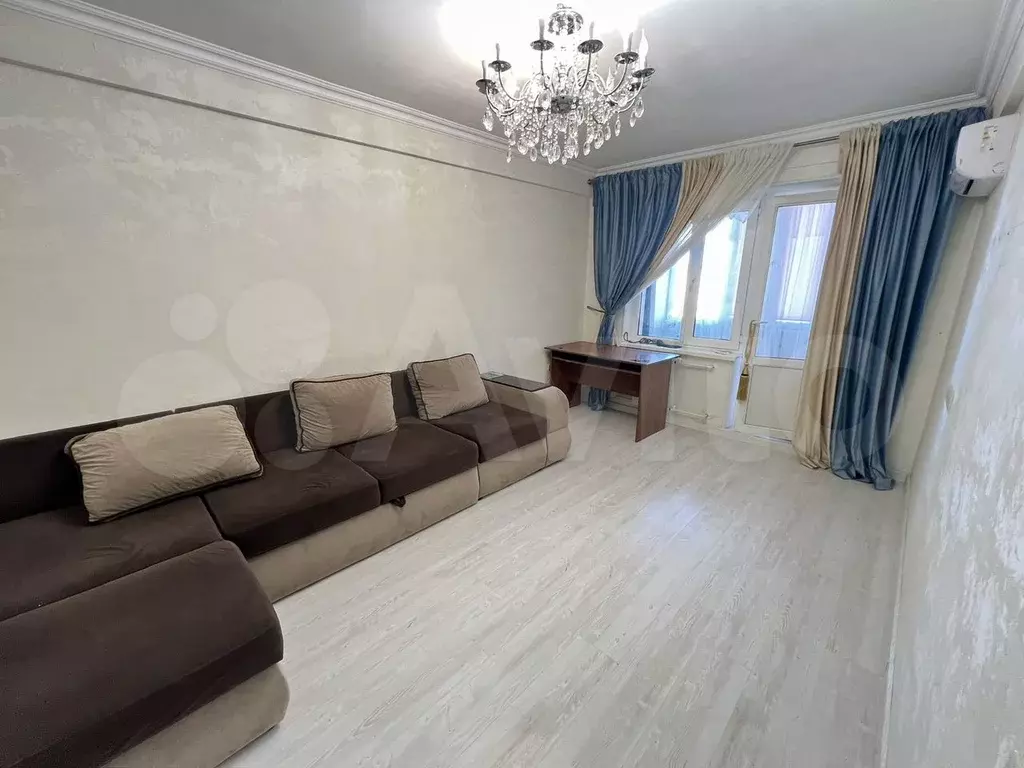 1-к. квартира, 35 м, 9/10 эт. - Фото 0