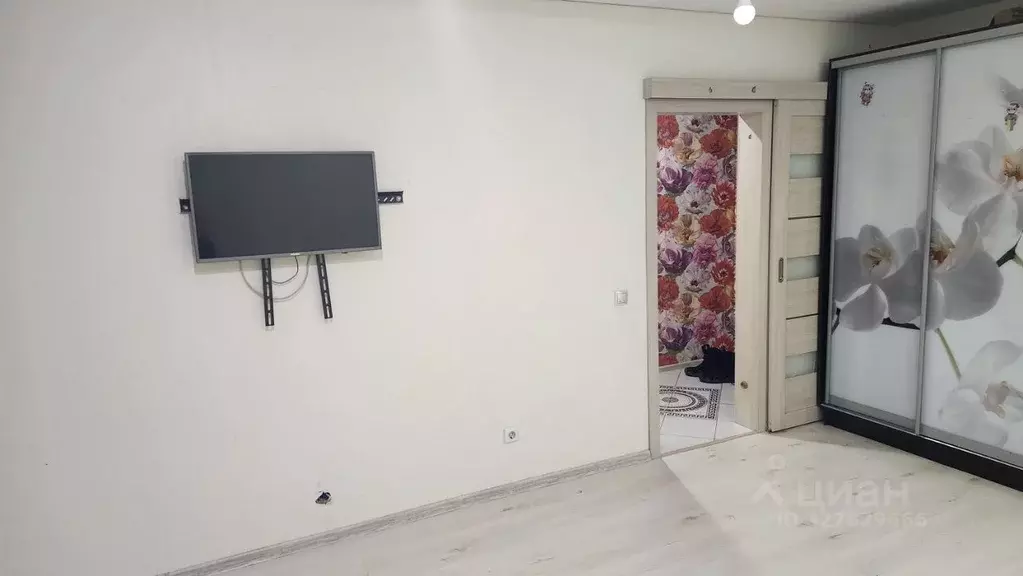 1-к кв. Тюменская область, Тюмень Кремлевская ул., 112к2 (45.0 м) - Фото 2