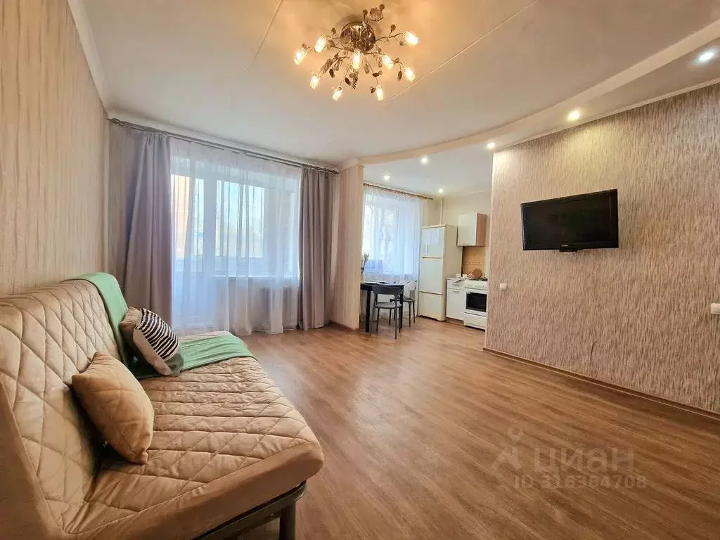 2-к кв. Свердловская область, Екатеринбург ул. Гагарина, 47 (56.0 м) - Фото 0