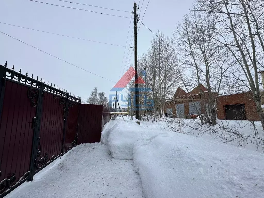 Дом в Челябинская область, Коркино ул. Парижской Коммуны (30 м) - Фото 0