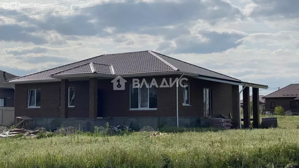 Дом в село Стрелецкое, микрорайон Стрелецкое-83 (135 м) - Фото 0