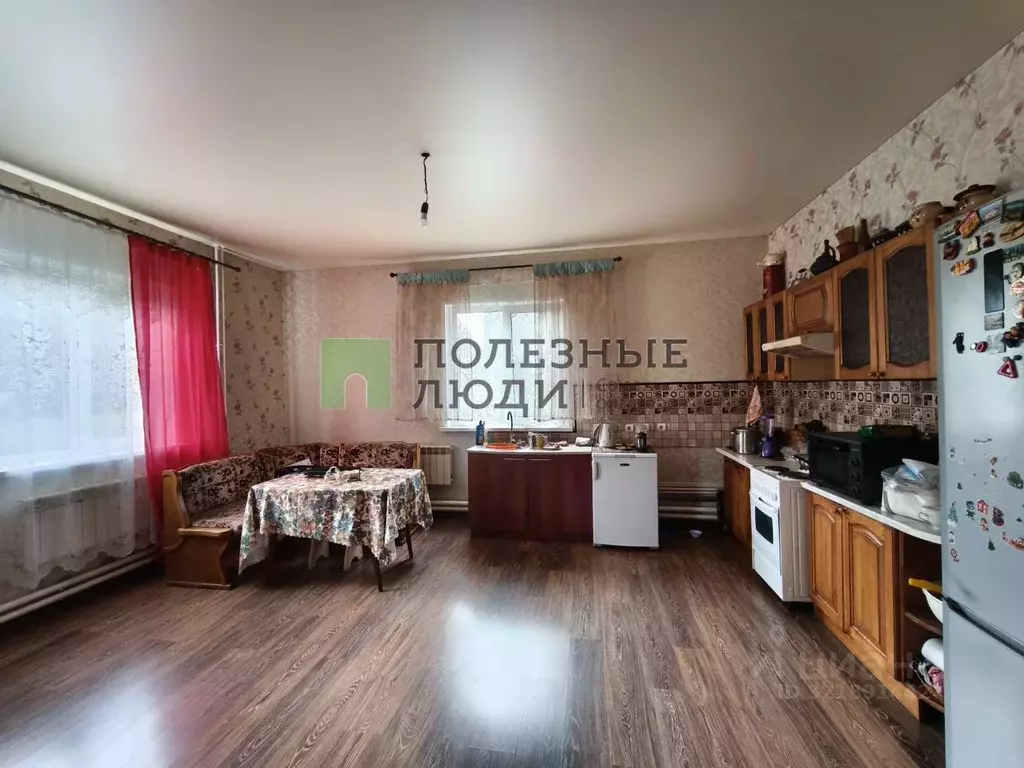 Дом в Красноярский край, Емельяновский муниципальный округ, д. Плоское ... - Фото 2