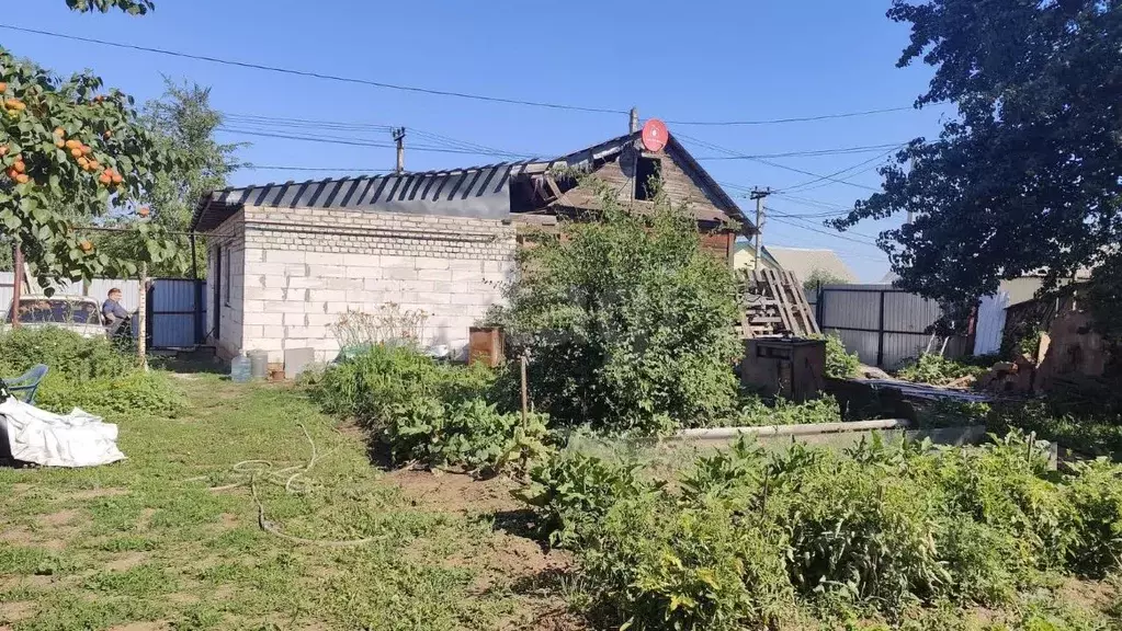 Дом в Саратовская область, Энгельс ул. Мичурина, 9 (62 м) - Фото 0