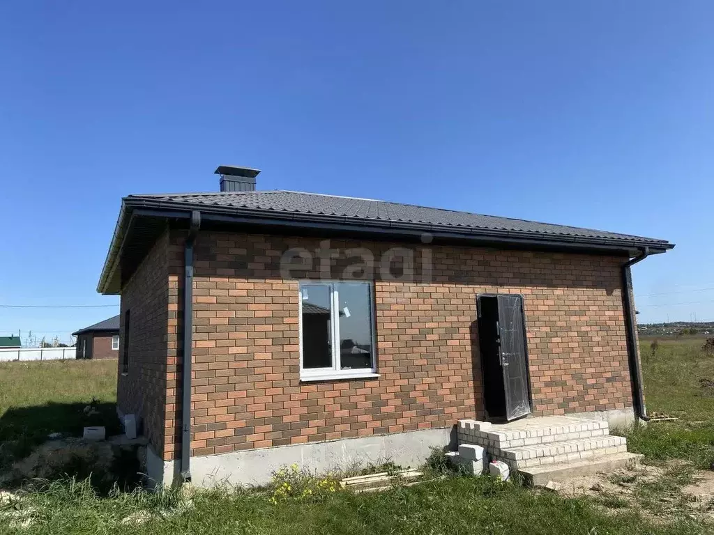 Дом в Воронежская область, Семилукский район, с. Девица Кольцовская ... - Фото 1