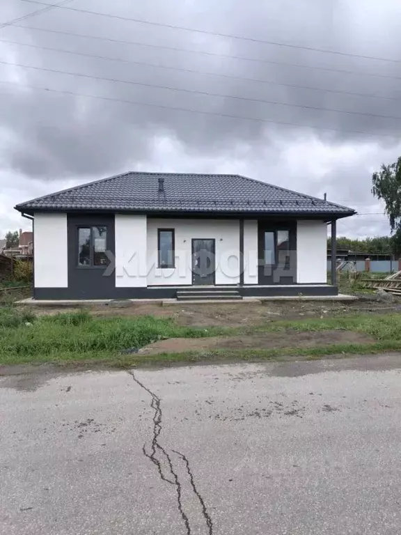 Дом в Новосибирская область, Ордынское рп ул. Мира (98 м) - Фото 0