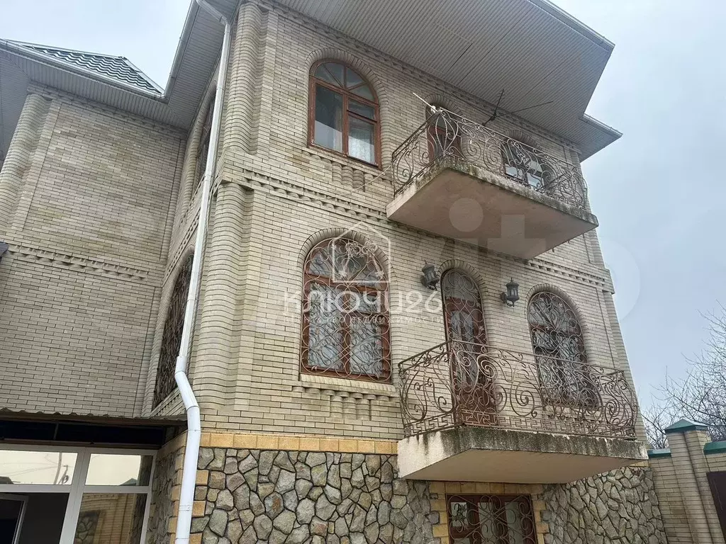 Дом 400 м на участке 10 сот. - Фото 0
