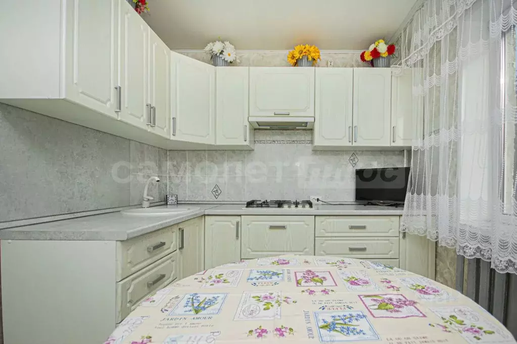 2-к кв. Московская область, Наро-Фоминск ул. Полубоярова, 3 (49.6 м) - Фото 1