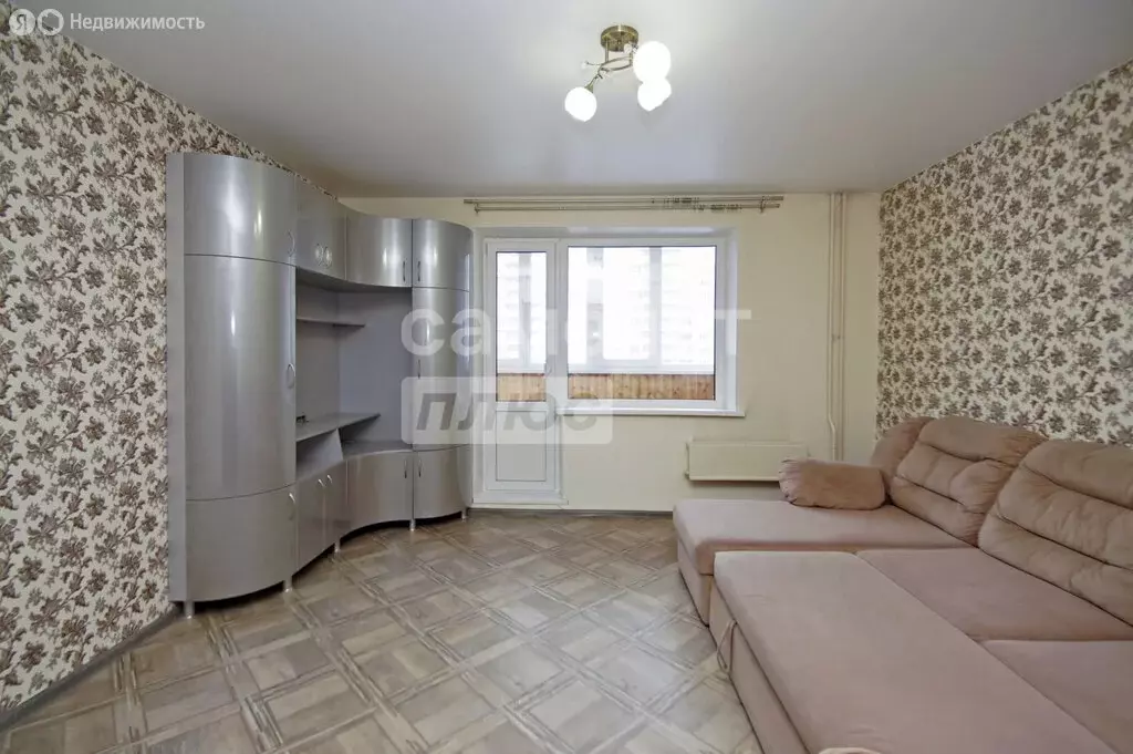 1-комнатная квартира: Омск, улица Дианова, 18к1 (38 м) - Фото 1