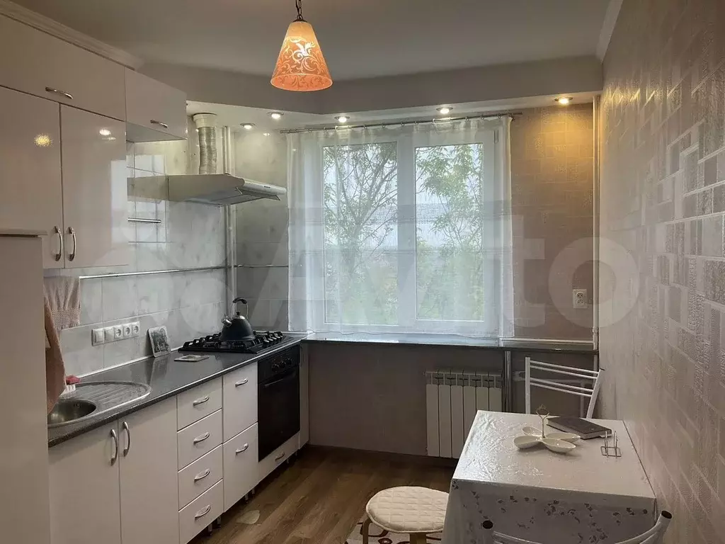 2-к. квартира, 52 м, 5/9 эт. - Фото 0