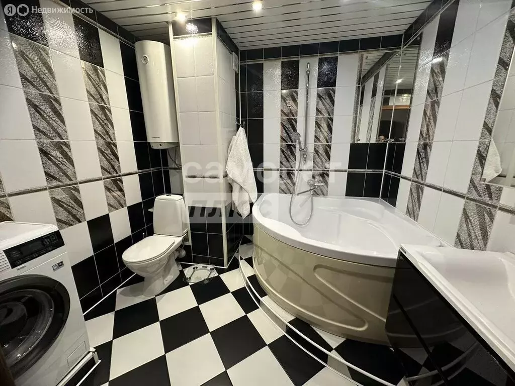 2-комнатная квартира: Липецк, улица А.Г. Стаханова, 22 (56.1 м) - Фото 1