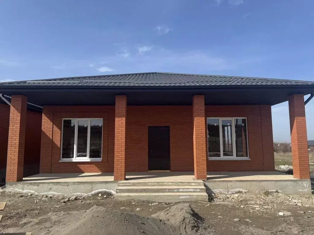 Дом в Адыгея, Майкоп ул. Цуга Теучежа, 39 (120 м) - Фото 0