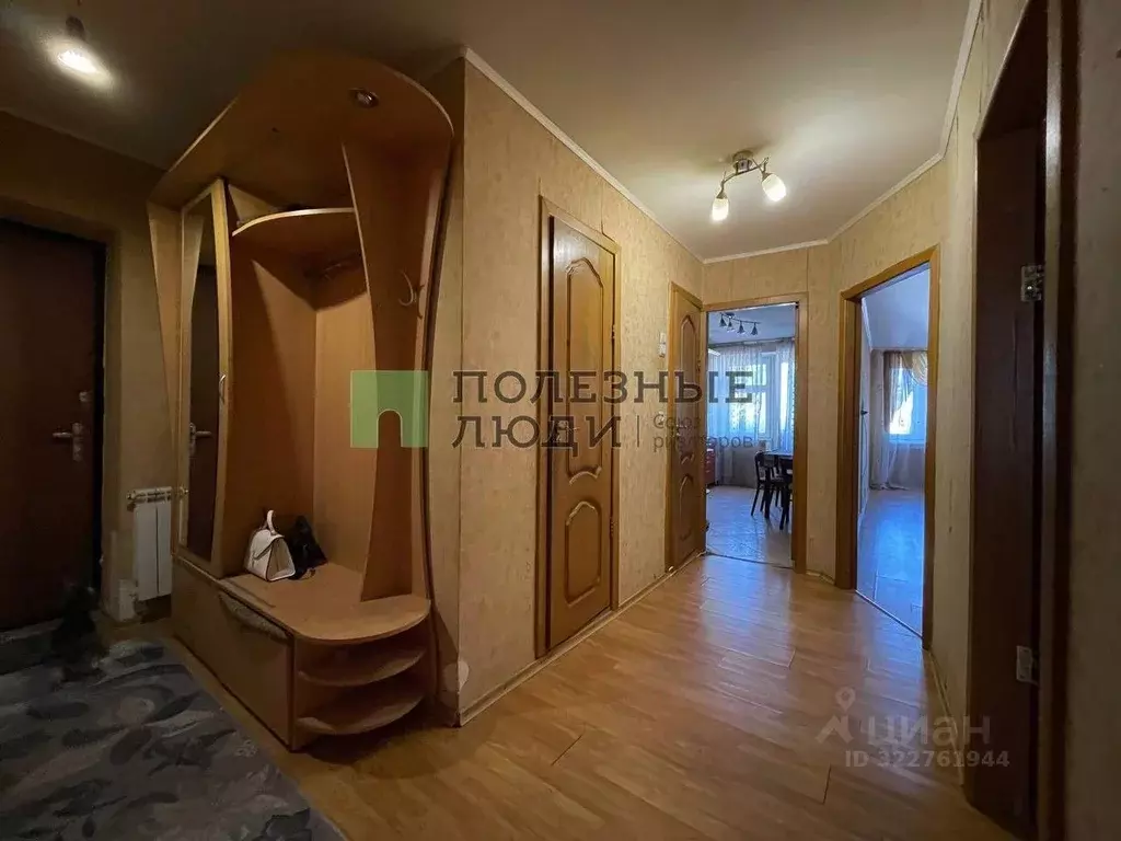 3-к кв. Белгородская область, Шебекино ул. 50 лет Октября, 11 (70.0 м) - Фото 1