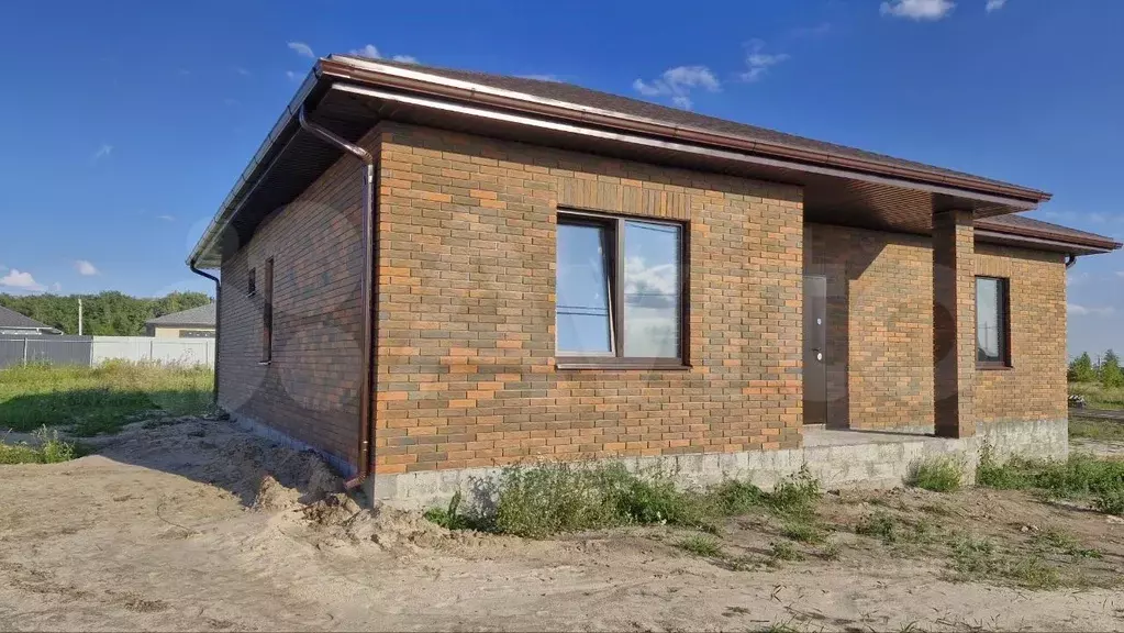 Дом в Белгородская область, Старый Оскол ул. Набокинские Сады (140 м) - Фото 1