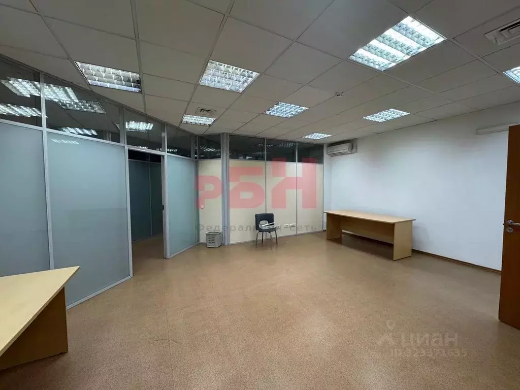 Офис в Тюменская область, Тюмень ул. Республики, 14/4 (67 м) - Фото 2