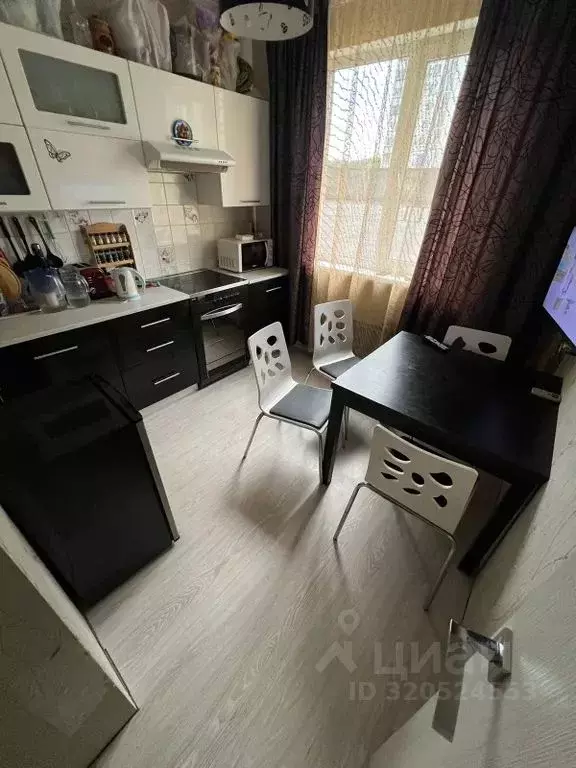 2-к кв. Московская область, Химки Молодежная ул., 2 (50.0 м) - Фото 1