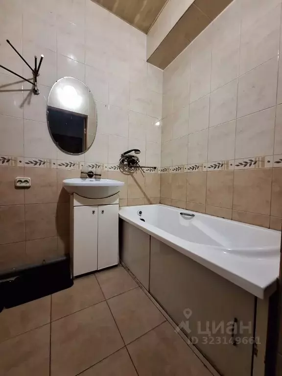 2-к кв. Крым, Керчь ул. Сакко, 9 (40.0 м) - Фото 1