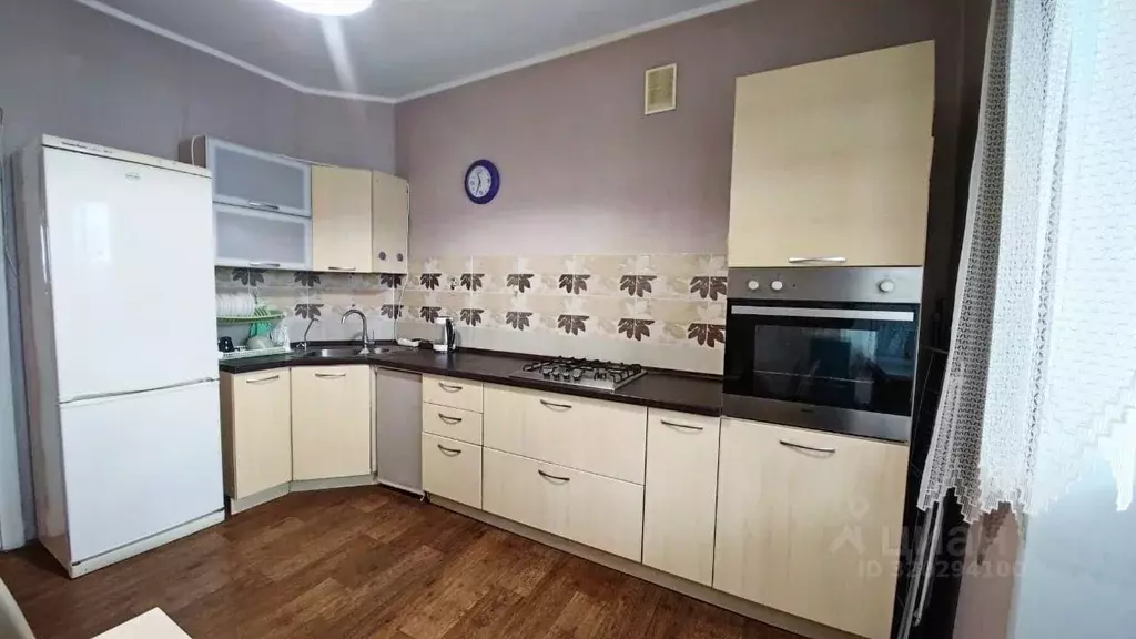 2-к кв. Татарстан, Казань Меридианная ул., 3 (61.4 м) - Фото 0