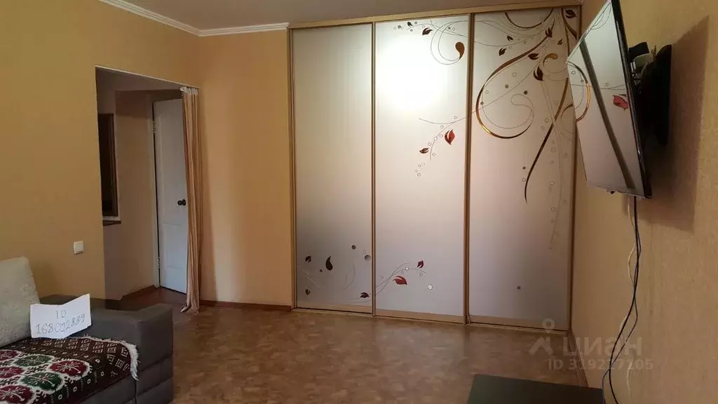 3-к кв. Крым, Щелкино Ленинский район, 1-й мкр, 11 (63.0 м) - Фото 1