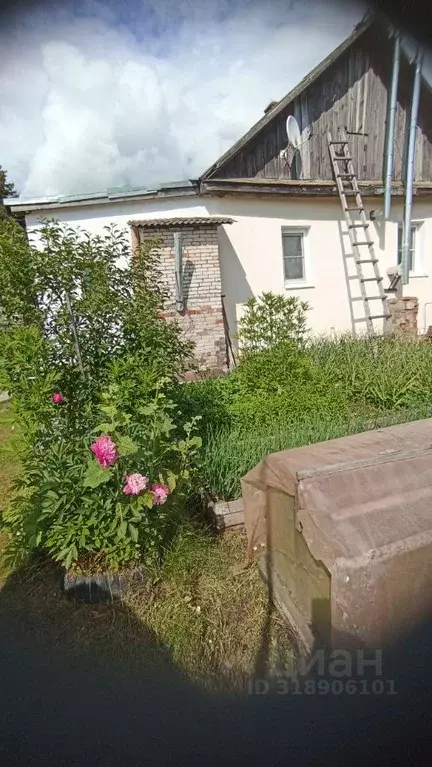 Дом в Новгородская область, Город Старая Русса городское поселение, д. ... - Фото 1