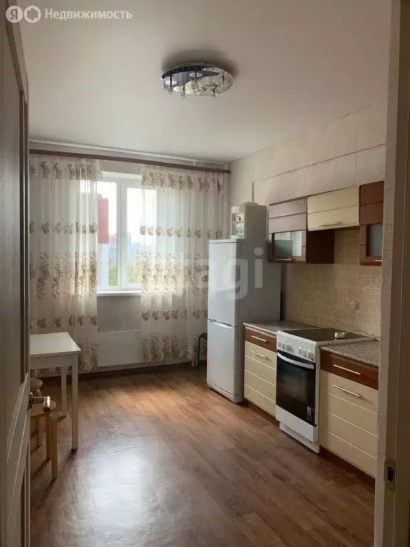 1-комнатная квартира: Казань, улица Хусаина Мавлютова, 42 (40 м) - Фото 1